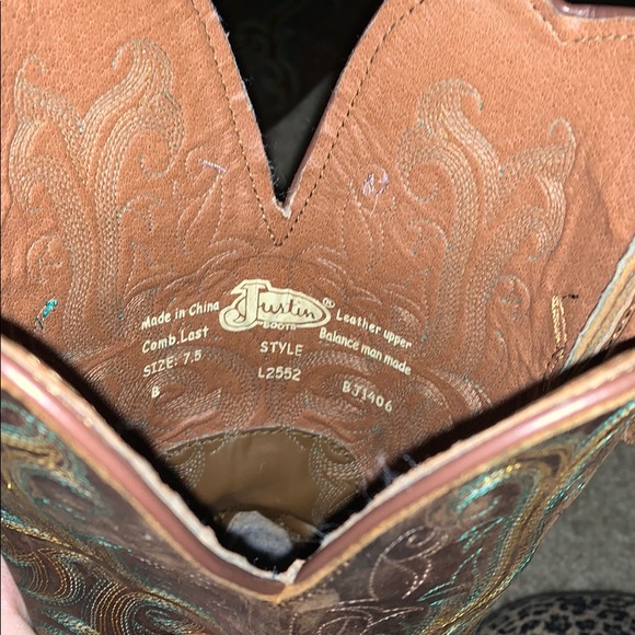 Justin Boots - Picture 2 of 2